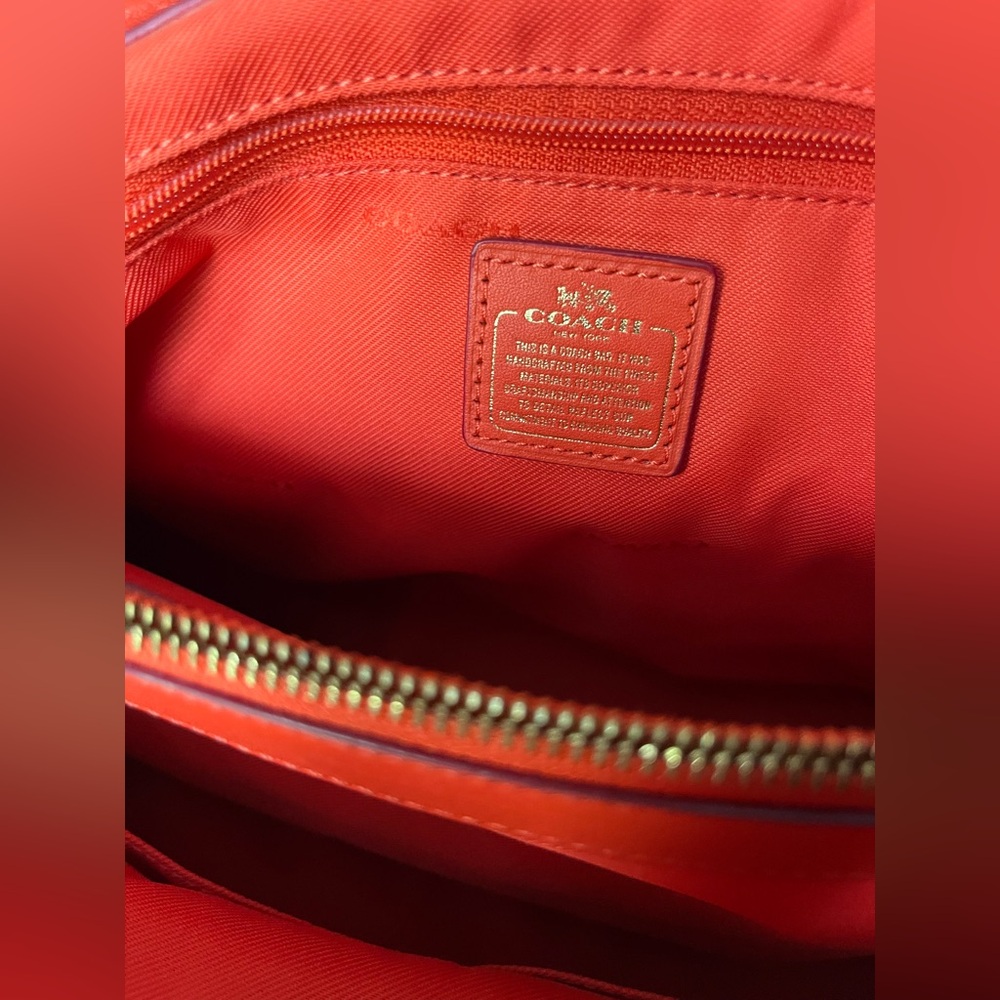 Coach pebbled leather shoulder bag - Picture 7 of 9